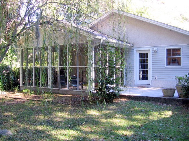 307 Peachtree St, Saint Simons Island, GA 31522 - photo 1