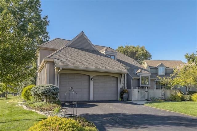 8068 Monrovia St, Lenexa, KS 66215 - photo 1