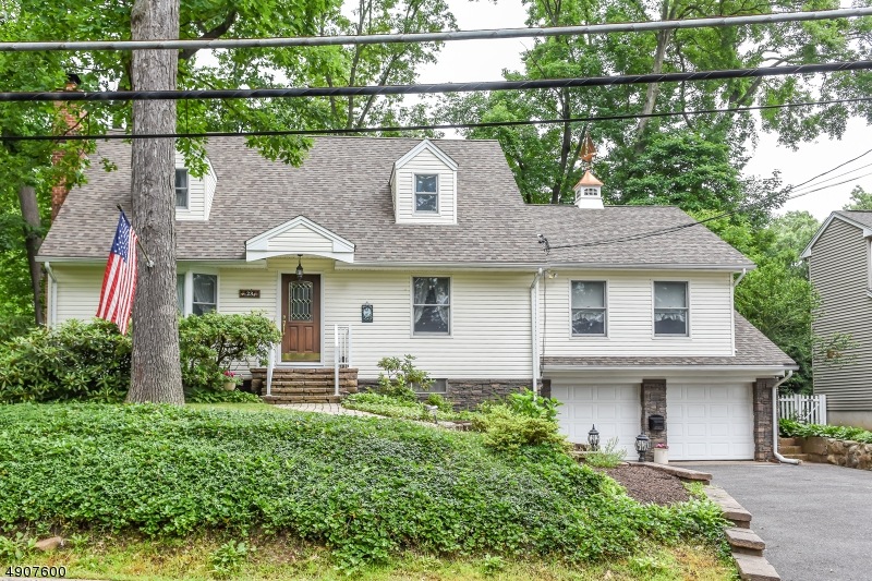 23 Packanack Lake Rd, Wayne, NJ 07470 - photo 1