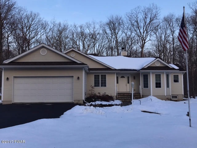 192 Aspen Dr, Milford, PA 18337 - photo 1