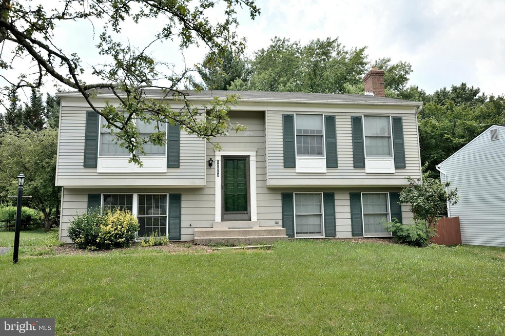 12603 Etruscan Dr, Herndon, VA 20171 - photo 1