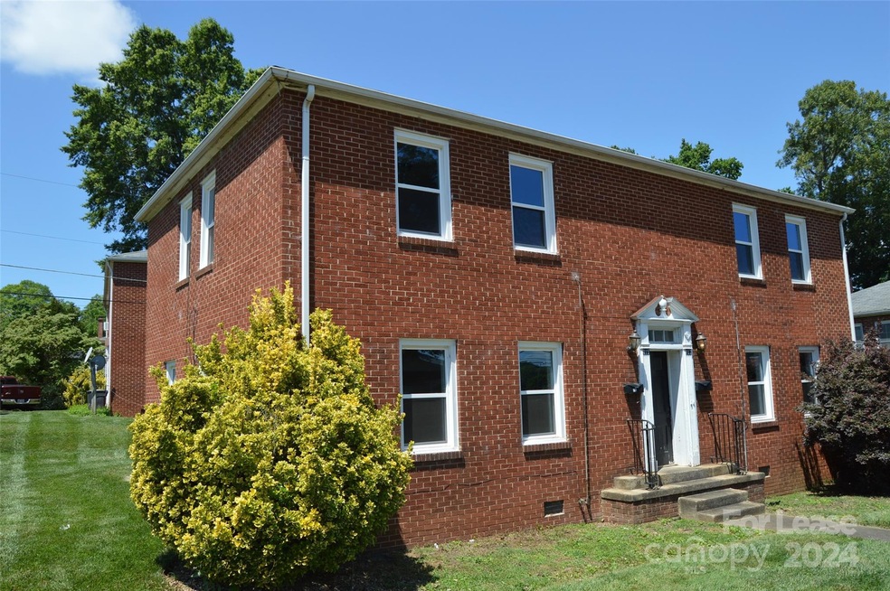415 N Center St, Statesville, NC 28677 - photo 1
