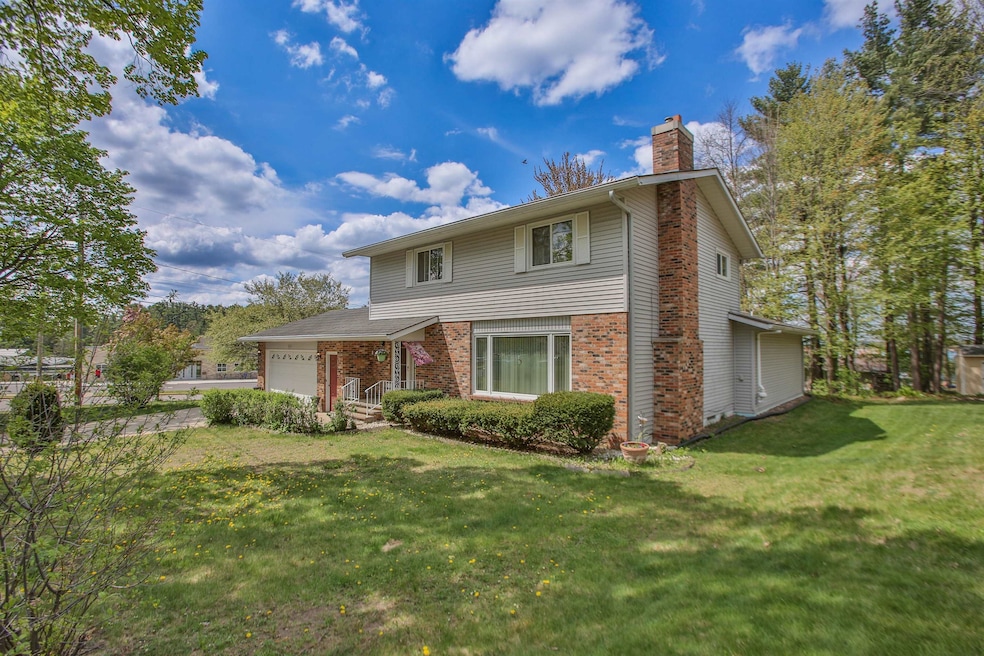 Under Contract $305,000 • Co-Listing Agent