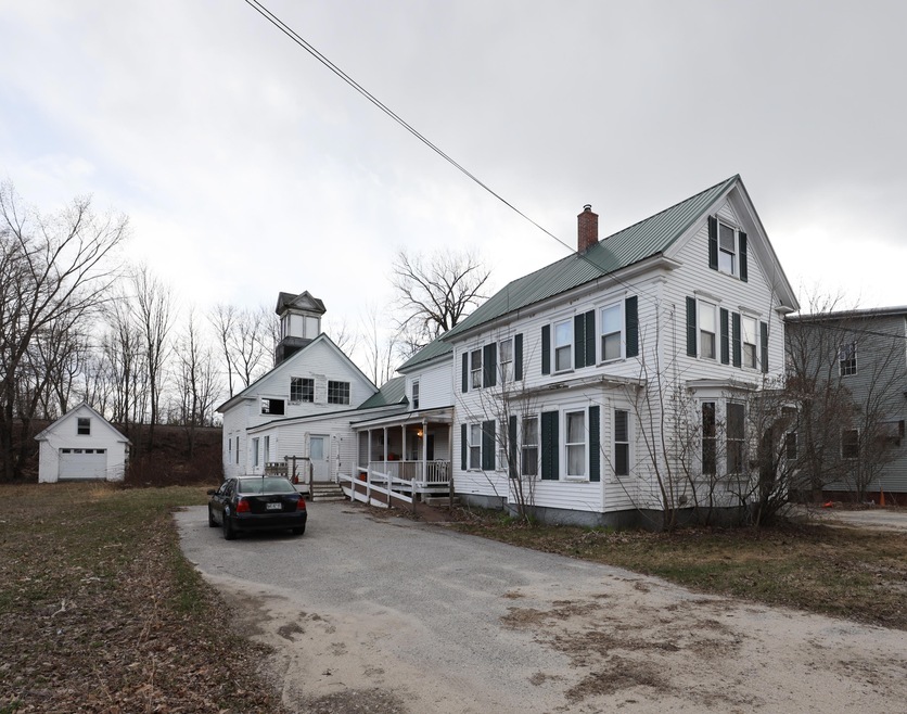 20 Maple St, Mechanic Falls, ME 04256 - photo 1