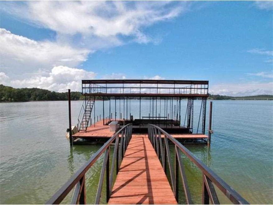 3469 Point View Cir, Gainesville, GA 30506 - photo 1