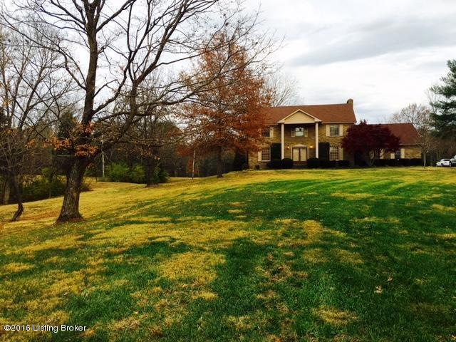 576 Twin Oaks Dr, Mount Washington, KY 40047 - photo 1