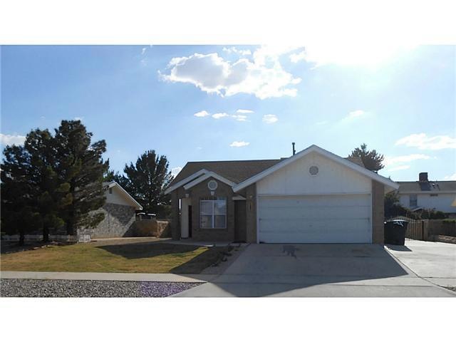 165 Lago Lindo Dr, Horizon City, TX 79928 - photo 1