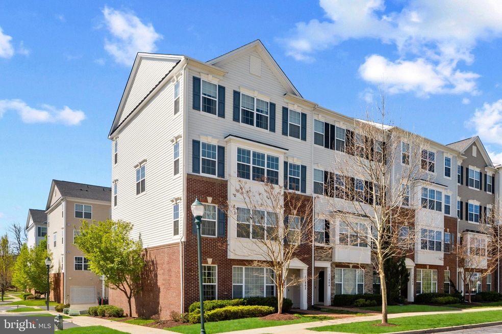 11862 Little Seneca Pkwy unit 1262, Clarksburg, MD 20871 - photo 1