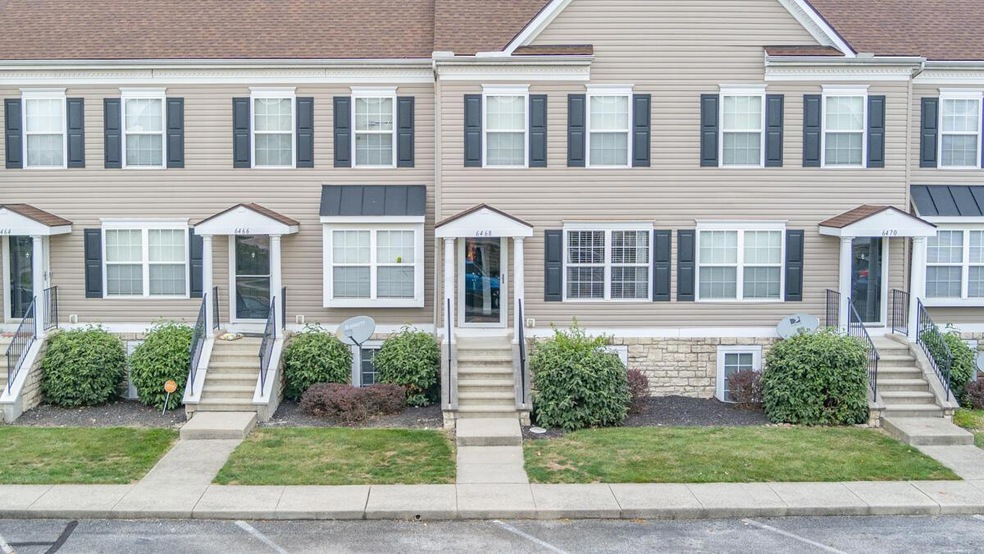 Full Basement and a garage!