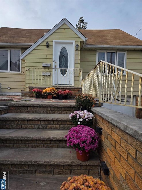 For Rent $2,050/month