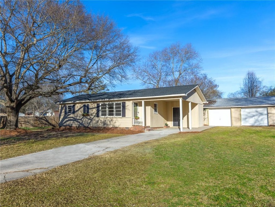 Welcome home to 4 Pinecrest Drive in Rome, GA!