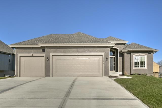 19372 W 210th St, Spring Hill, KS 66083 - photo 1