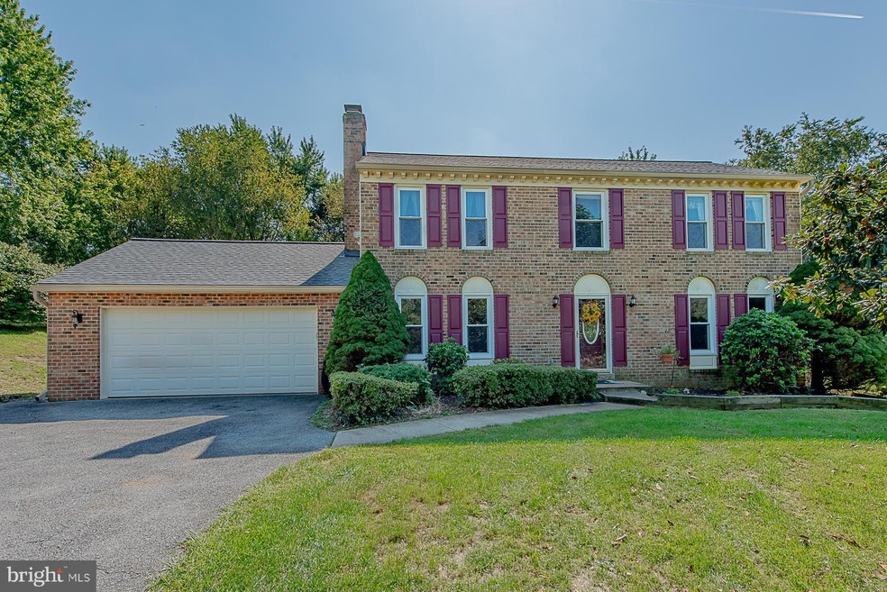 701 Covington Ct, Sykesville, MD 21784 - photo 1