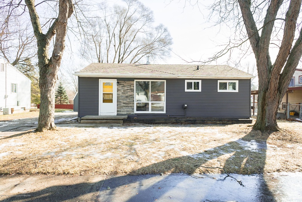 4615 Lowcroft-28