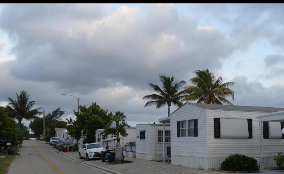 21 Bamboo Dr unit Cd21, Briny Breezes, FL 33435 - photo 1