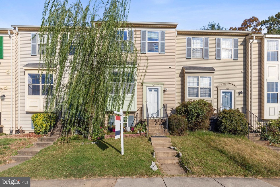 1984 Winslow Ct, Woodbridge, VA 22191 - photo 1