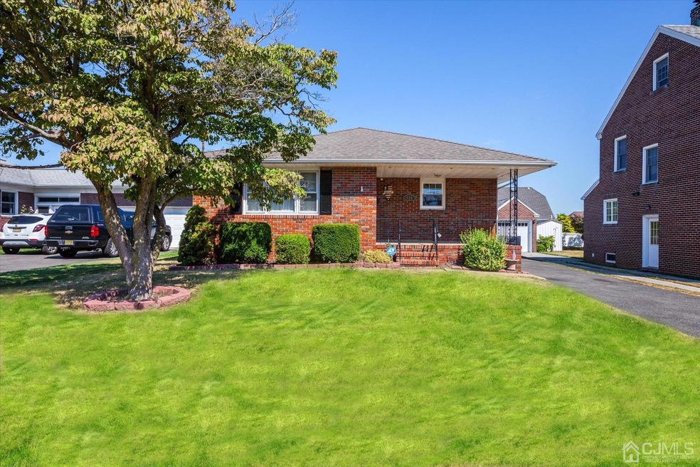 428 Ferris St, South Amboy, NJ 08879 - photo 1