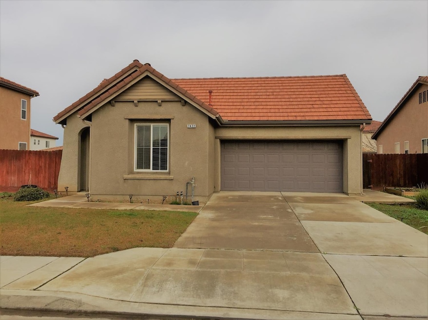 7422 E Fedora Ave, Fresno, CA 93737 - photo 1