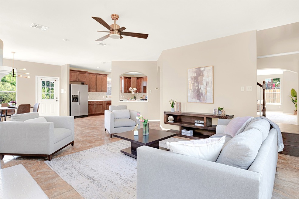 Under Contract $449,900