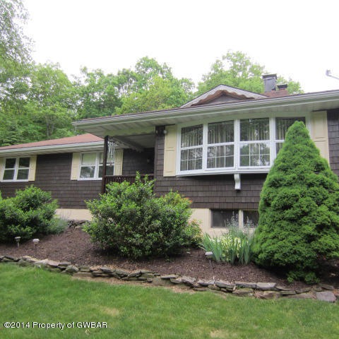 349 Lake Francis Rd, Mountain Top, PA 18707 - photo 1