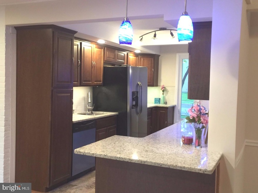 329 Appletree Dr, Levittown, PA 19055 - photo 1