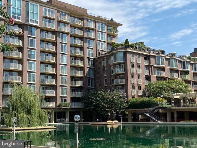 Harbour Square unit N314, Washington, DC 20024 - photo 1