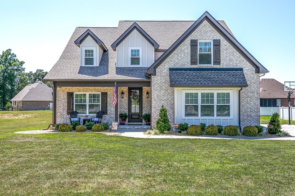 82 S Kensington Ct, Manchester, TN 37355 - photo 1