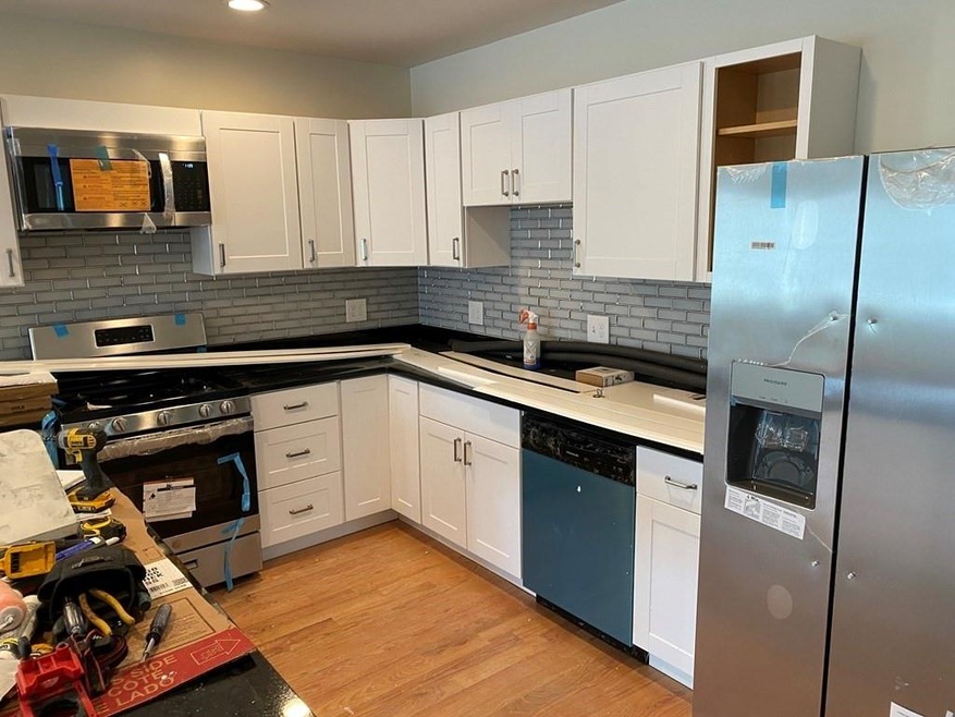 184 Billings Rd unit 1, Quincy, MA 02171 - photo 1