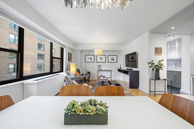 The Kenilworth unit 10-F, New York, NY 10075 - photo 1