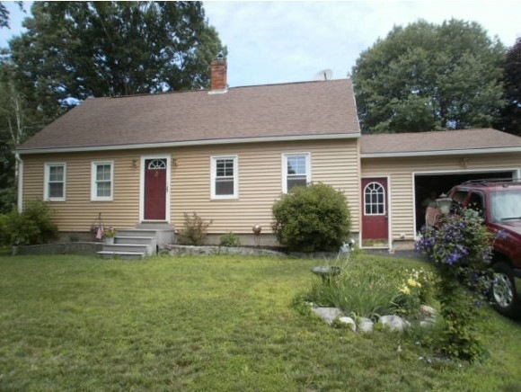 7 Vernon Ave, Rochester, NH 03867 - photo 1