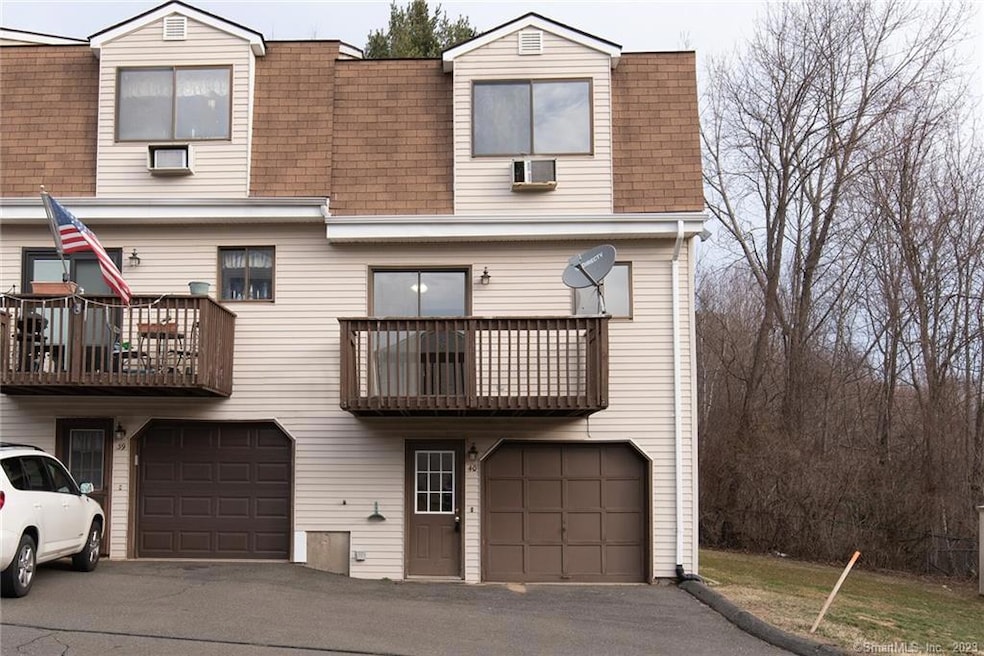 820 Matthews St unit 40, Bristol, CT 06010 - photo 1