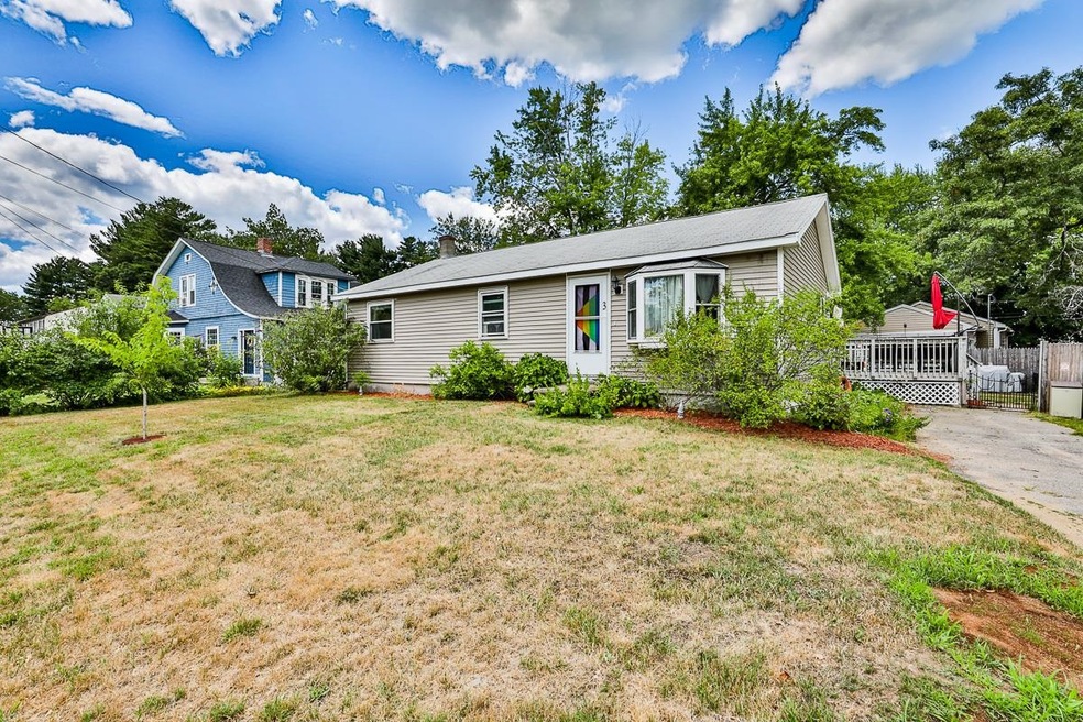 3 Robert Dr, Nashua, NH 03063 - photo 1