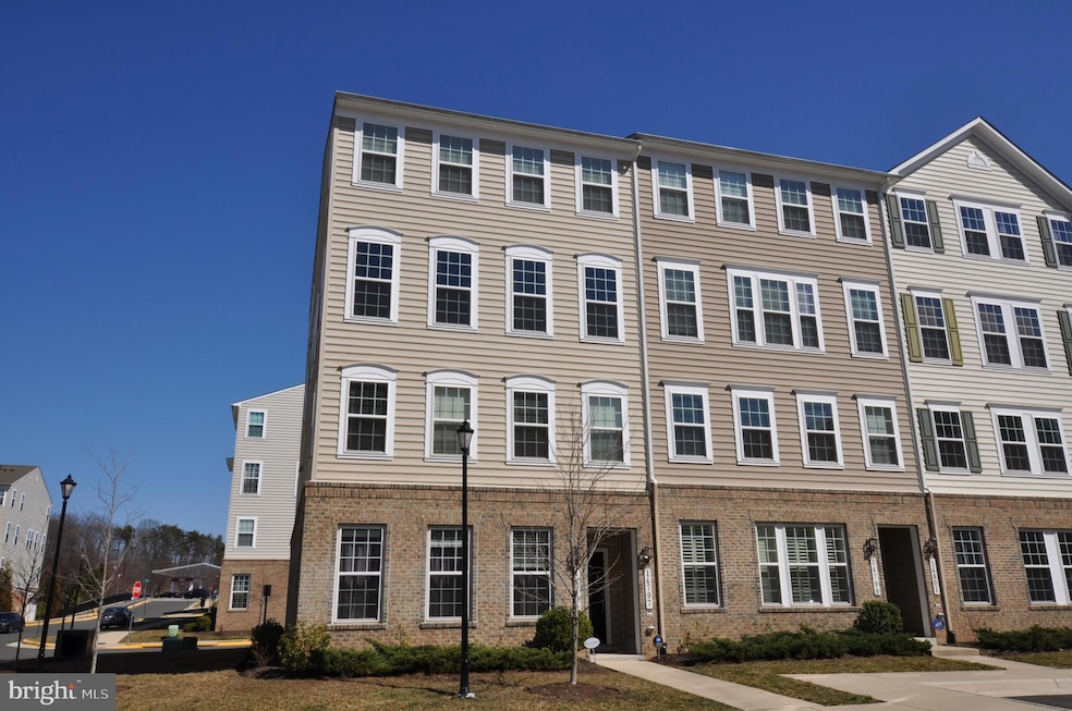 14797 Mason Creek Cir, Woodbridge, VA 22191 - photo 1