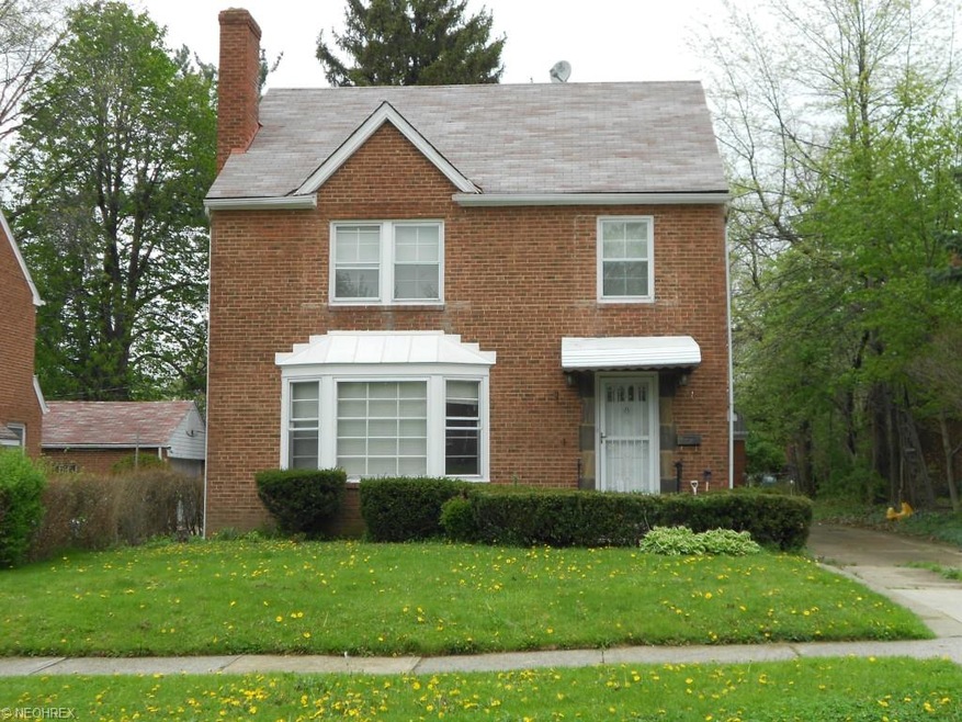 3481 Shannon Rd, Cleveland, OH 44118 - photo 1