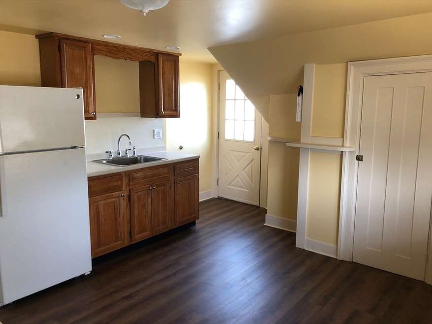 7 Chapel St unit 9B, Wareham, MA 02571 - photo 1