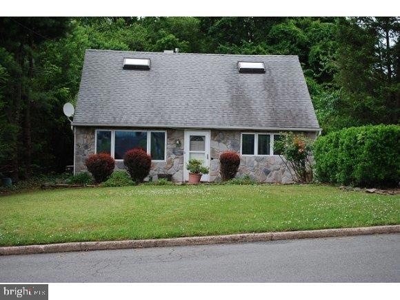 934 Terrace Blvd, Ewing, NJ 08618 - photo 1