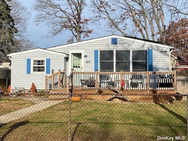 unlisted-address, Copiague, NY 11726 - photo 1