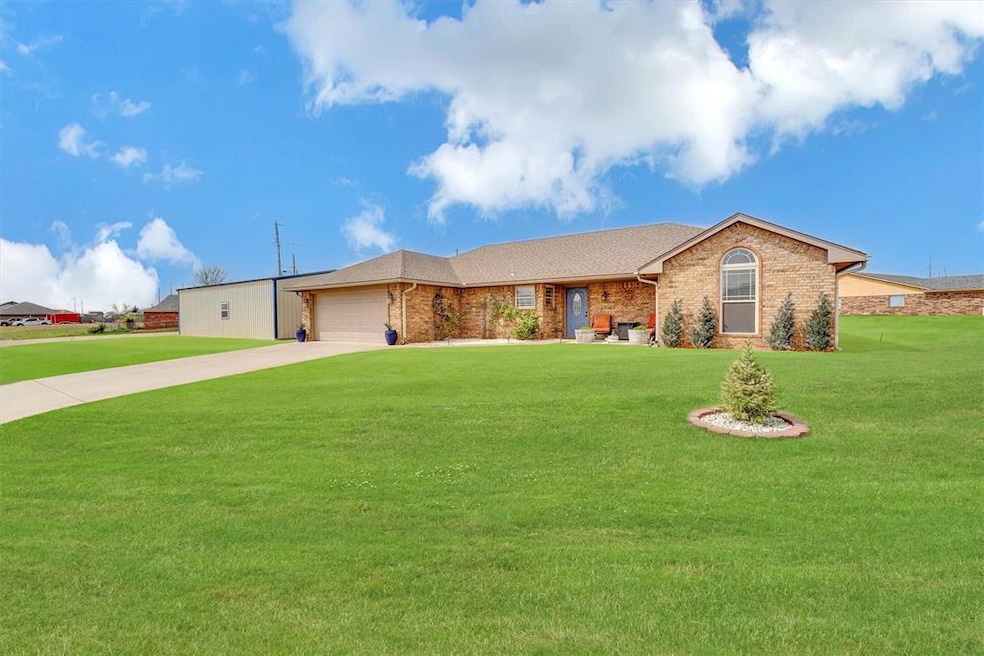 For Sale $319,900 • Co-Listing Agent