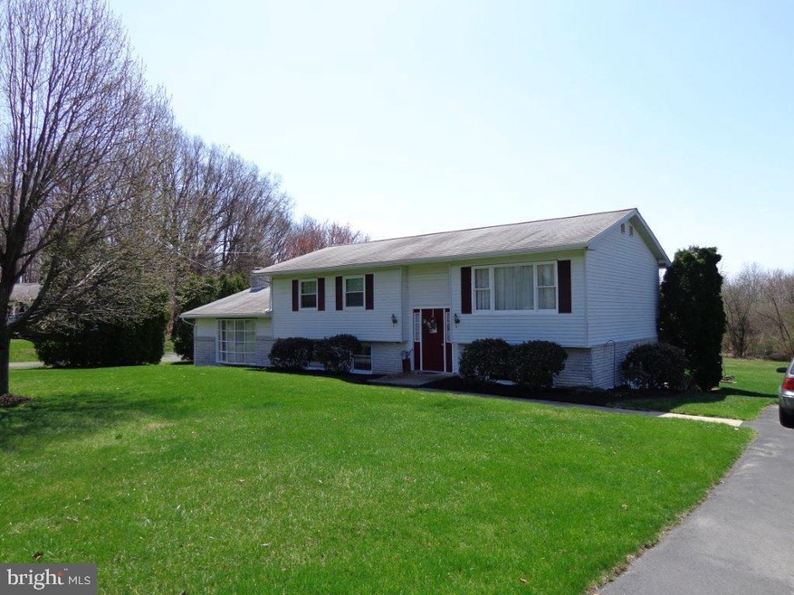 60 Eisenhauer Rd, Myerstown, PA 17067 - photo 1