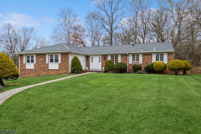 1 Princeton Rd, Livingston, NJ 07039 - photo 1