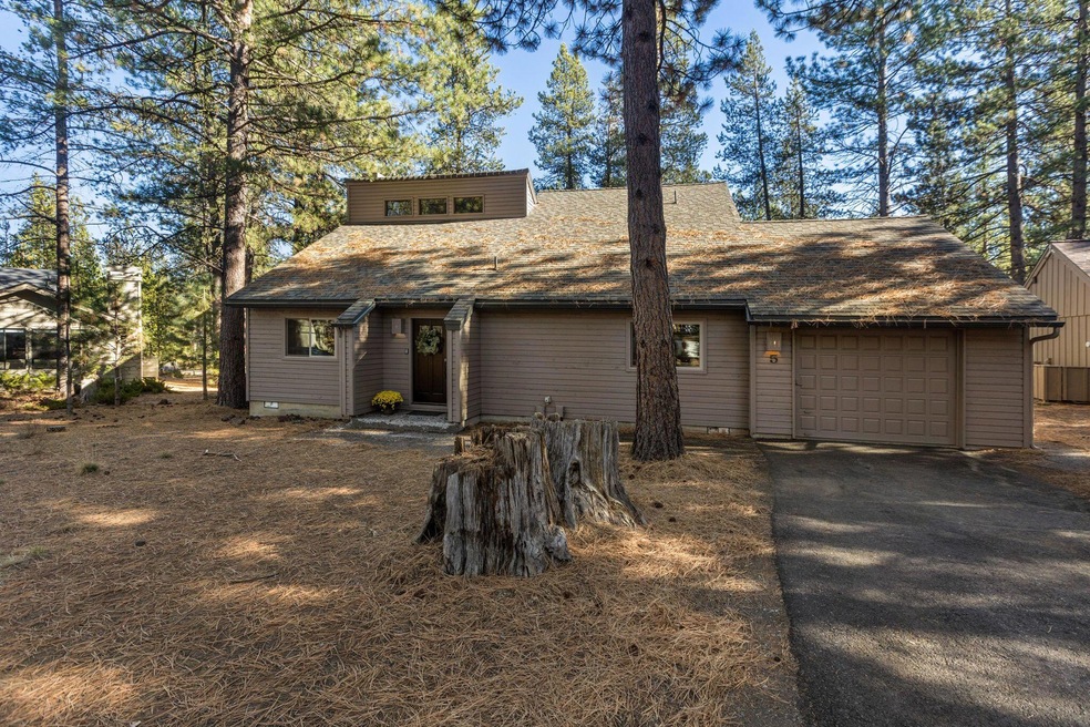 18027 Sandhill Ln, Sunriver, OR 97707 - photo 1