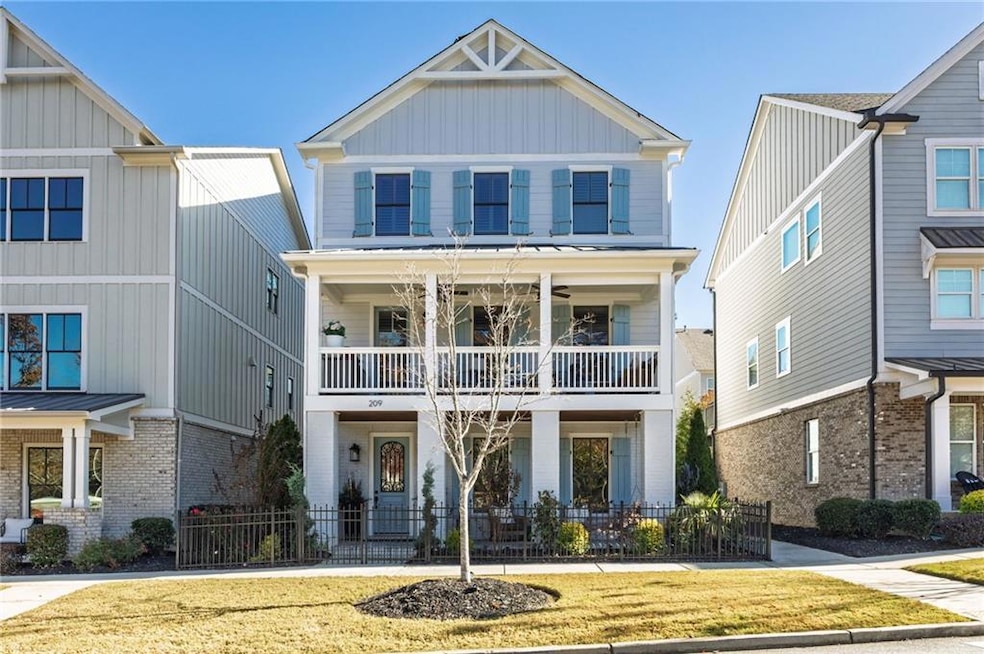 For Sale $825,000 • Co-Listing Agent