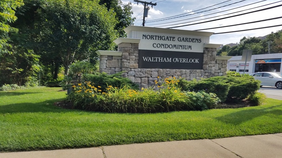 76 Lionel Ave unit C, Waltham, MA 02452 - photo 1