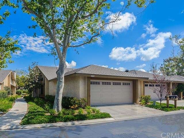 Quiet, end of cul de sac location. End unit