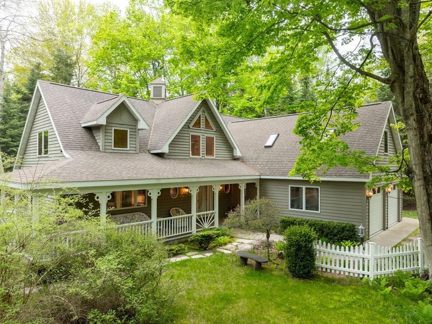 For Sale $840,000