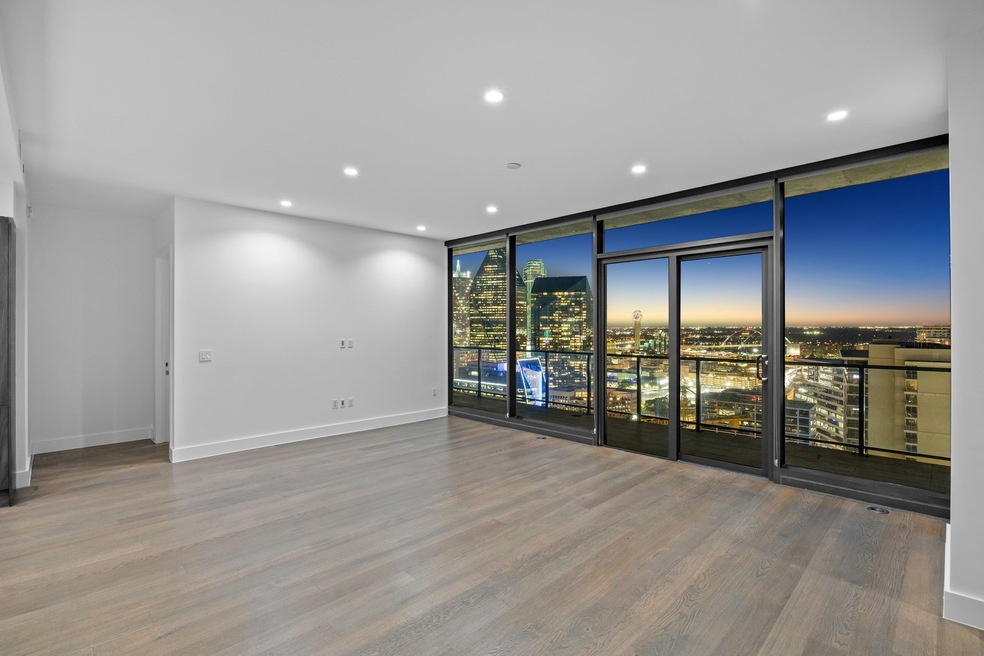 2120 N Olive St unit 3104, Dallas, TX 75201 - photo 1