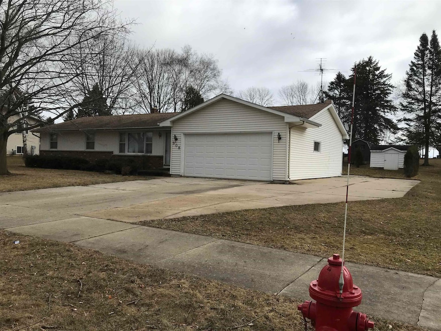 Nice neighborhood, walking distance to schools.