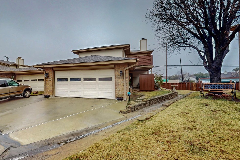 13 Dewberry Ct, Bedford, TX 76021 - photo 1