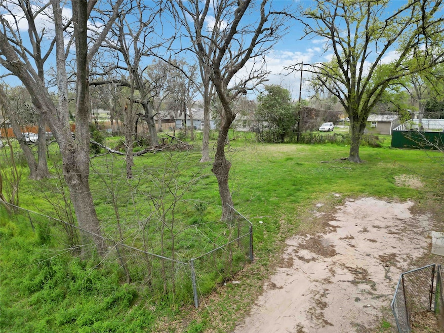 960 Ringold St, Houston, TX 77088 - photo 1