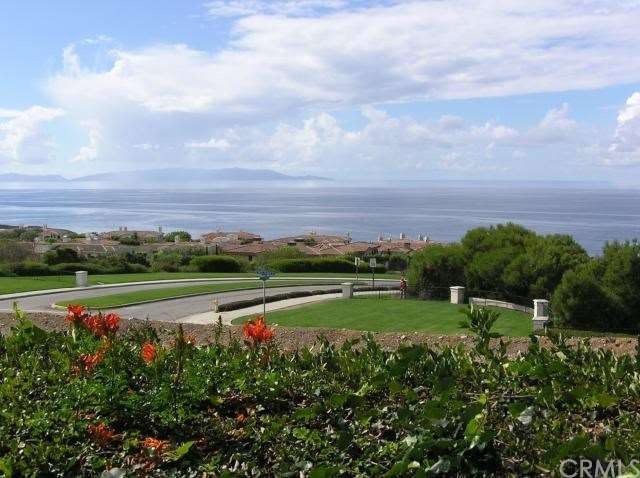 View from backyard of the Pacific Ocean and Catali